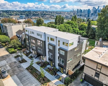 515 Howe Street Unit #C, Seattle