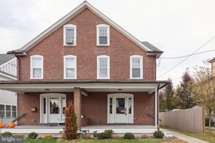 28 Lee Ave, Bryn Mawr