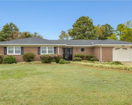 948 W Ferry Plantation Road, Northwest Virginia Beach