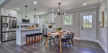 204 Chantrey Rd, Lutherville Timonium