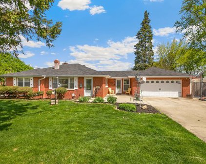 217 E Schick Road, Bloomingdale