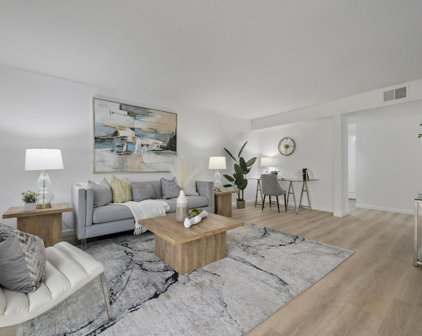 675 Sharon Park DR 135, Menlo Park