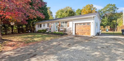 136 Kent  Drive, Forest City