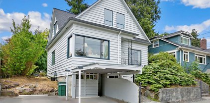 7027 22nd Avenue NW, Seattle