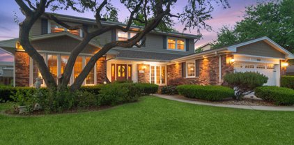 1010 E Waverly Drive, Arlington Heights
