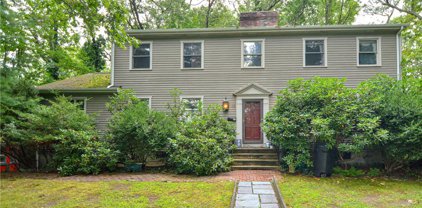 25 North Lake Drive, Barrington
