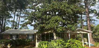 35 S Franklin St, Eastpoint