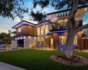 11850 N Park Ave, Los Angeles image