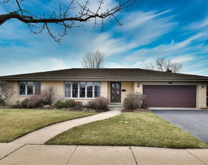 390 E Madison Street, Elmhurst