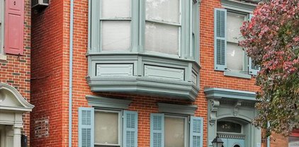 476 W Market St, York