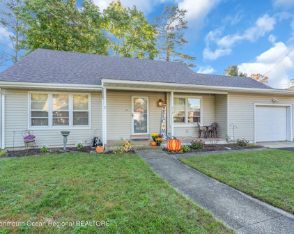 413 Ship Avenue, Beachwood