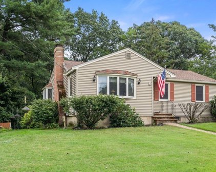 24 Lindor Road, North Reading