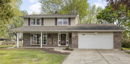 1001 Whipperwill Court, Shorewood