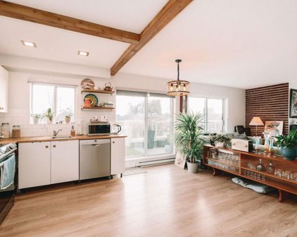 13771 72a Avenue Unit 214, Surrey