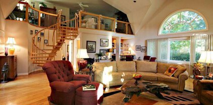 1430 Oakmont Ct, Shelbyville