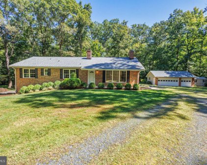 16706 Cedarforest Rd, Brandywine