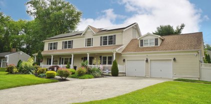 613 East Road, Middletown