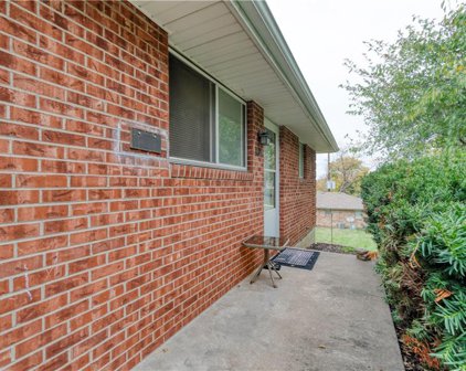 106-108 S High Street, Sugar Creek
