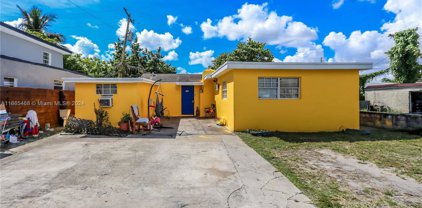 748 Nw 77th Ter, Miami