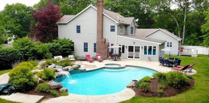 18 Rhonda Rheault Drive, Oxford