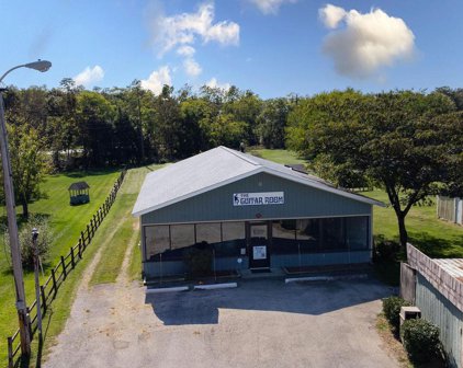 576 Railroad Dr, Martinsburg