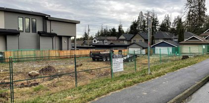 2132 Queensbury Avenue, North Vancouver