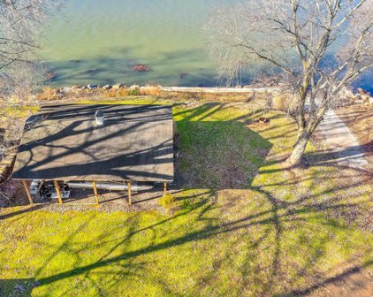 229 Boat Dock Dr & Lot 14 Police Order Subdivision, Falling Waters