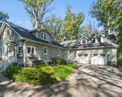 910 Old County Rd, Severna Park