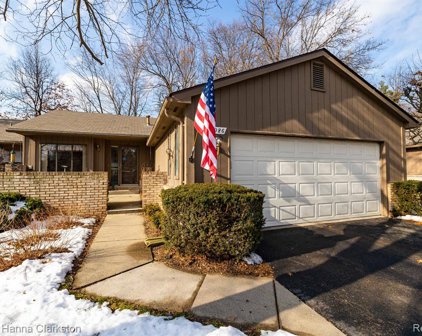 1086 OAK POINTE, Waterford Twp