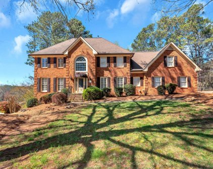 8680 Lake Glen Court, Alpharetta