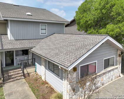 701 Oakland Hills Ln, Kerrville