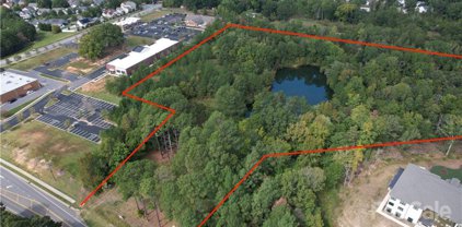 1000 Chestnut  Lane, Matthews
