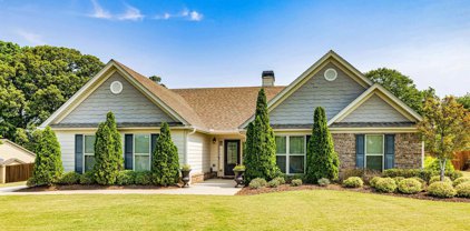 472 Logans Way, Hoschton