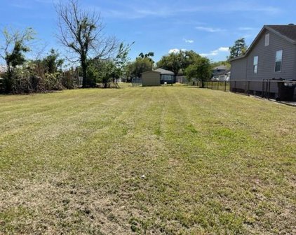 Lot 8 Derbigny  Street, Chalmette