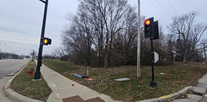 4663 South 51st Street, Greenfield