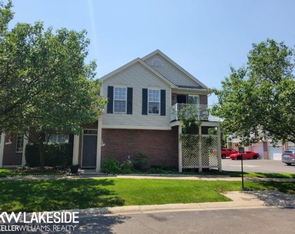 13284 Canopy, Sterling Heights