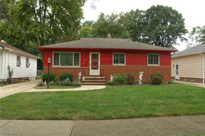 6254 Mandalay Drive, Parma Heights