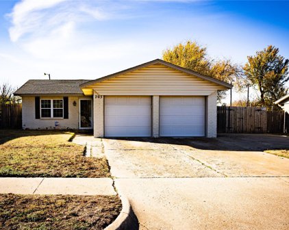 705 S Highland Drive, Mustang