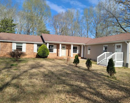 1642 Bend Rd, Clarksville
