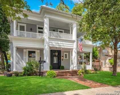 225 W Craig Pl, San Antonio