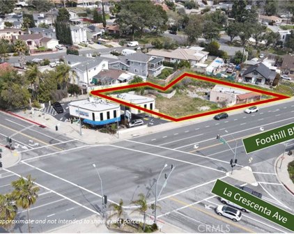 2767 Foothill Boulevard, La Crescenta