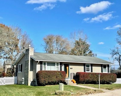 1 Old Pine Road, Narragansett
