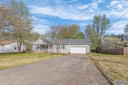 313 Big Oak Lane, Madison