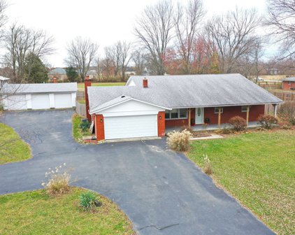 4963 W Smokey Row Road, Greenwood