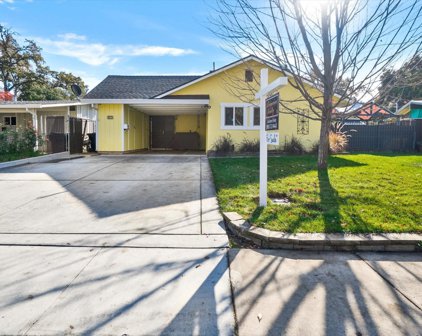 623 W Windsor Drive, Roseville