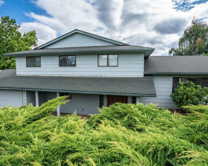 3420 Broken Arrow Lp, Salem