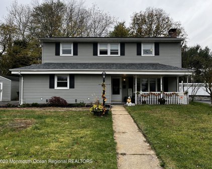 26 Racoon Drive, Hazlet