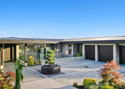 770 Greenwood Road, West Vancouver