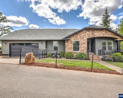 807 Pioneer St, Silverton