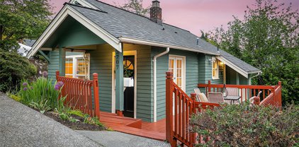 3707 SW Juneau Street, Seattle